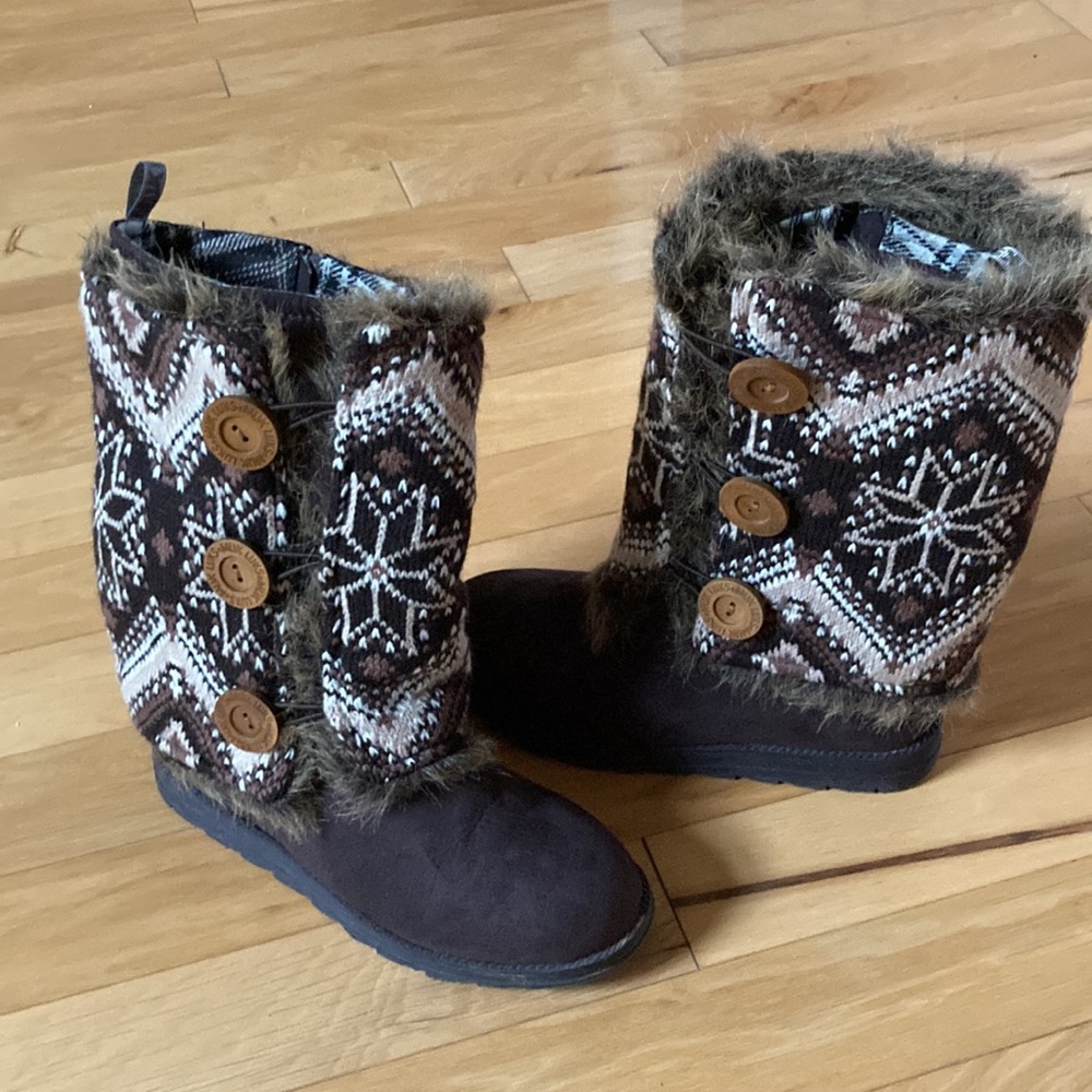 Mukluks boots with Interchangeable Styles